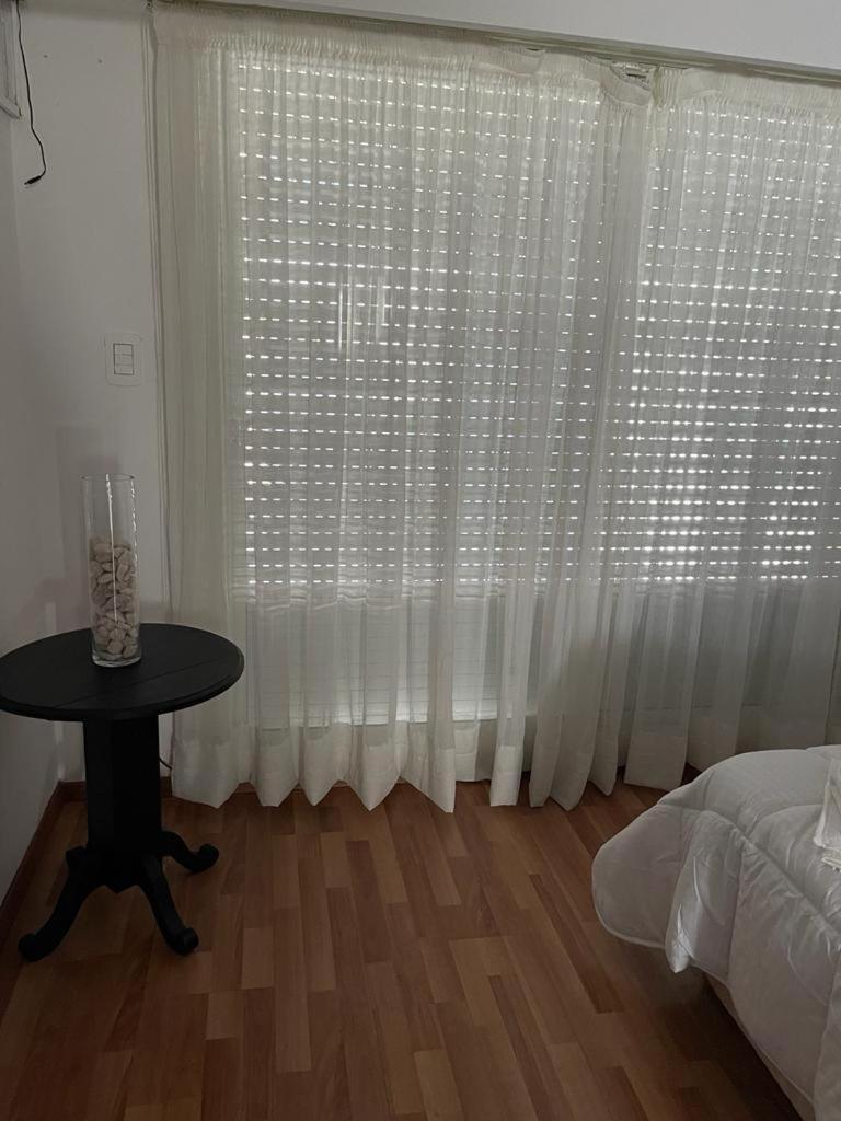 Ruffus's Apple Apartment Rosario